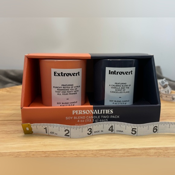 Room Essentials Personalities Soy Blend Candle Two-Pack - Introvert & Extrovert - Picture 4 of 4